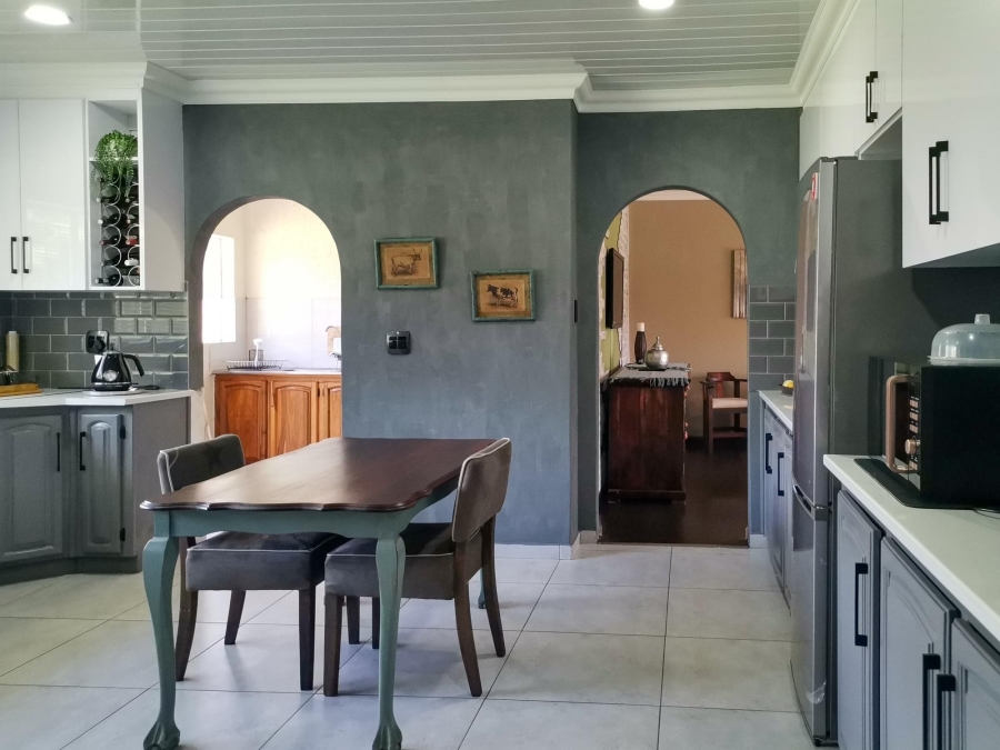 3 Bedroom Property for Sale in Safari Gardens North West